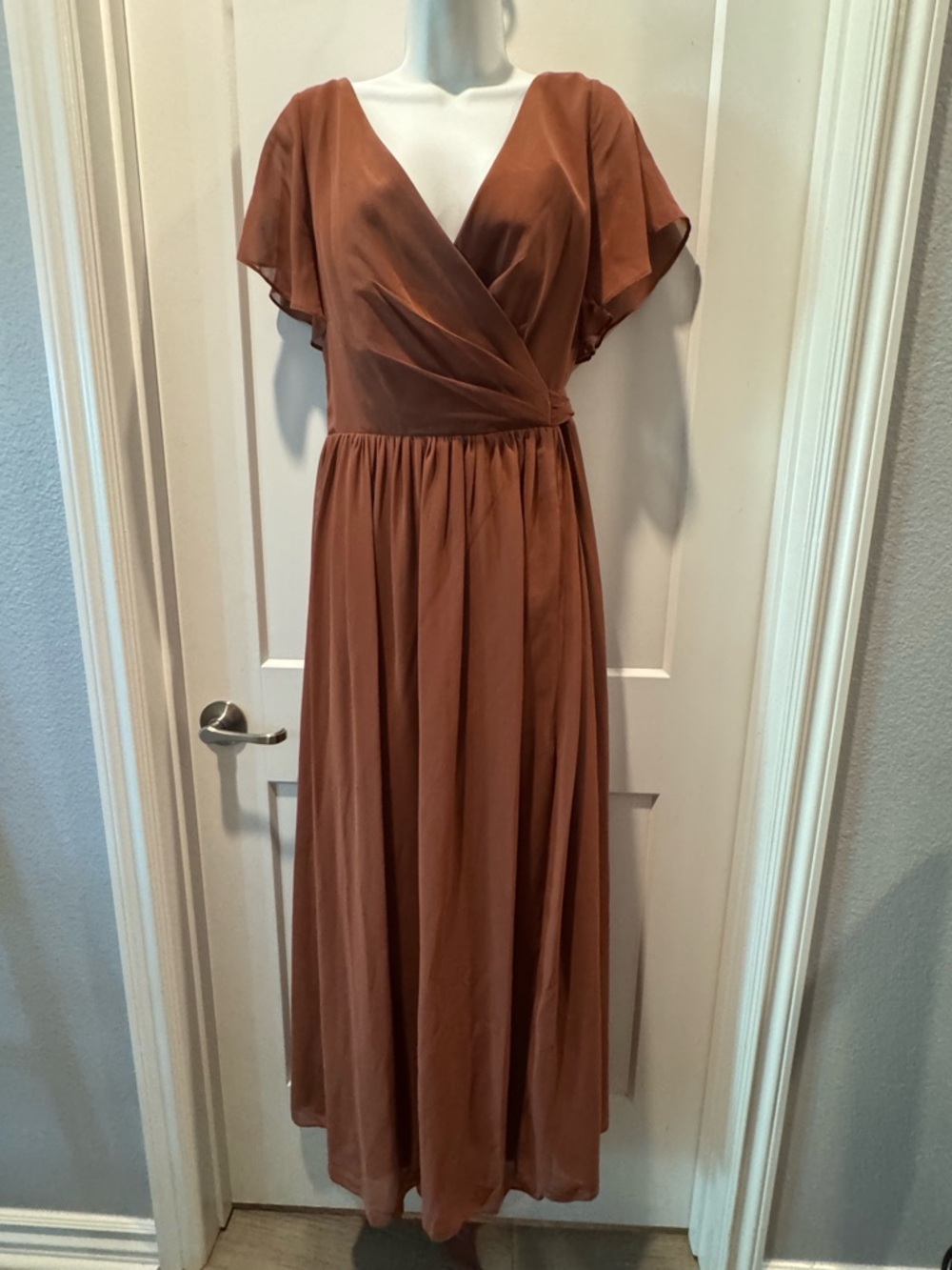 Revelry Rust Brown Women's formal v neck Maxi Dress size 20 with slit a line